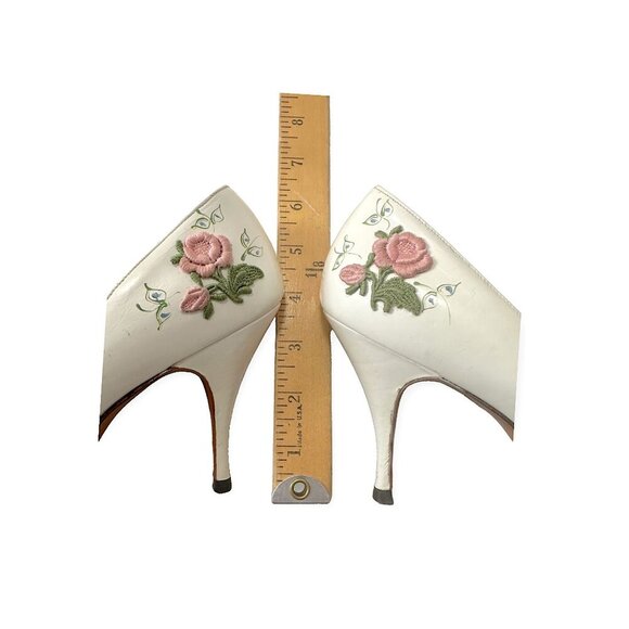 Vintage Condotti Floral Appliqué Heels – White Pumps 8.5 M - Picture 13 of 13